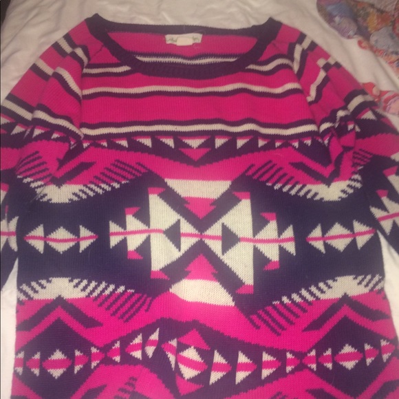 Sweater - Picture 1 of 2